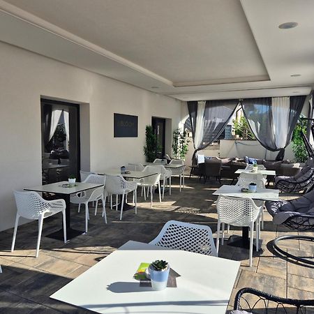B&B Bloom Apartments Vir Exterior foto
